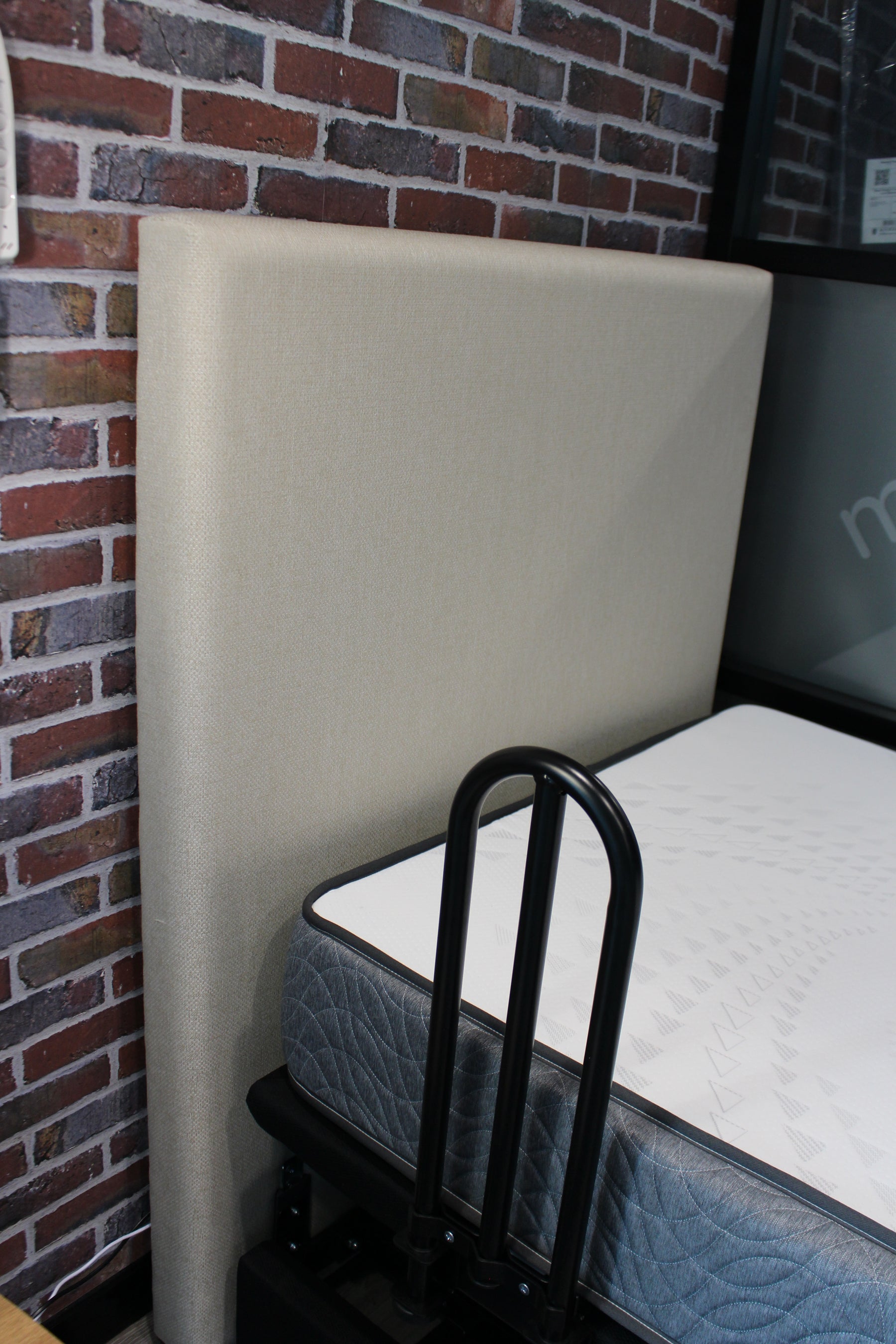 ex DEMO SALE - A H Beard King Single UPLIFT Adjustable Bed w/ Ultimate Care Plush Mattress & Linen Bottlebrush Headboard & 1x Grab Handle