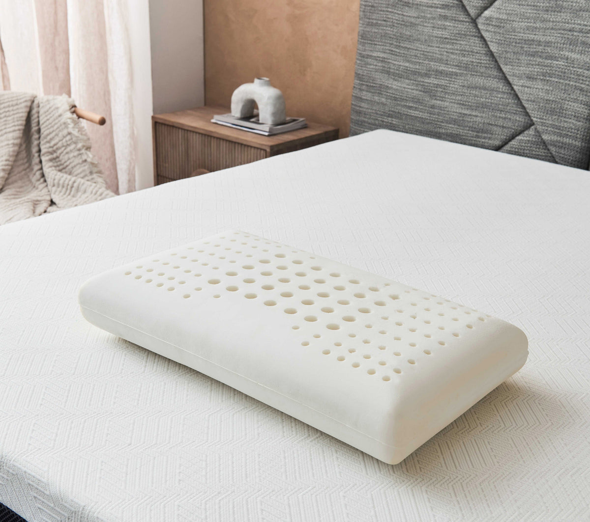 🎁 The Incredible Pillow - A Bed for Your Head (50% off)